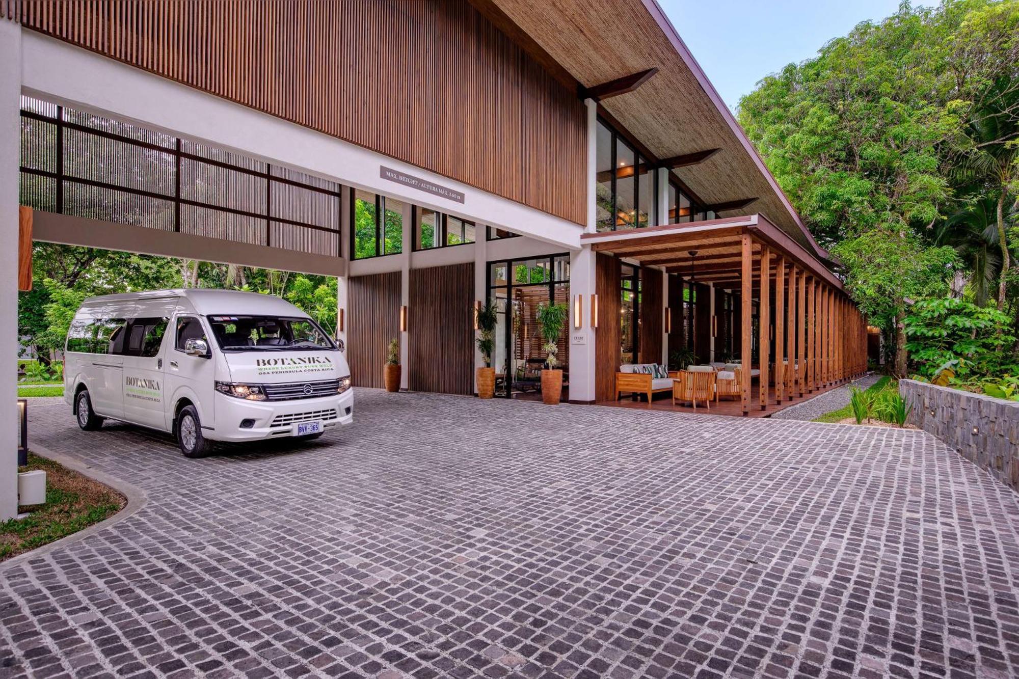 Resort Botanika Osa Peninsula, Curio Collection By Hilton 4*